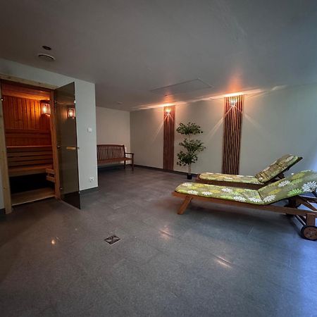 Sw Apartamenty Czarna Gora Sienna  Eksteriør bilde